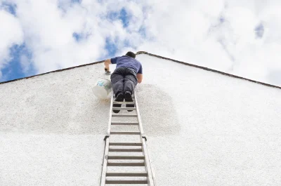 Peinture extérieure aux Roches-l'Évêque — façades et ravalement